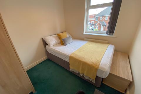 undefined, Clearwater Close, L7 2SA,