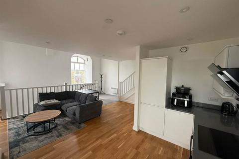 2 bedroom apartment to rent, The Sanctuary, Gladstone Terrace, Gateshead