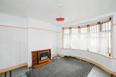 3 bedroom house for sale, Royston Avenue, Chingford