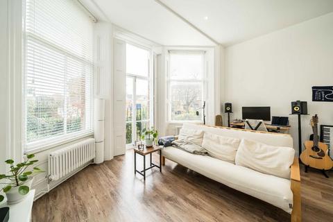 1 bedroom flat to rent, Elms Road, London SW4