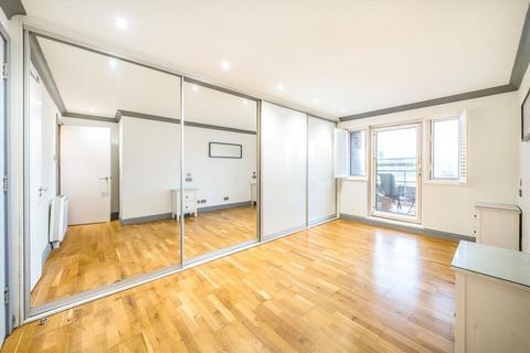 2 bedroom flat to rent, Arnhem Place, London E14