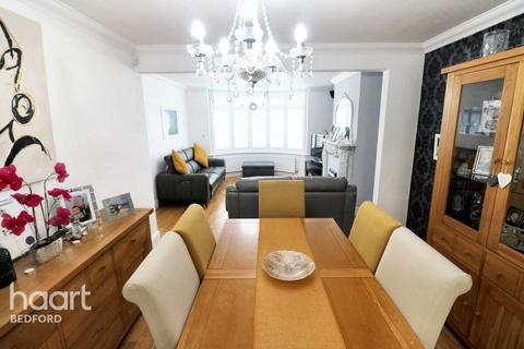 undefined, Lynton Grove, Bedford