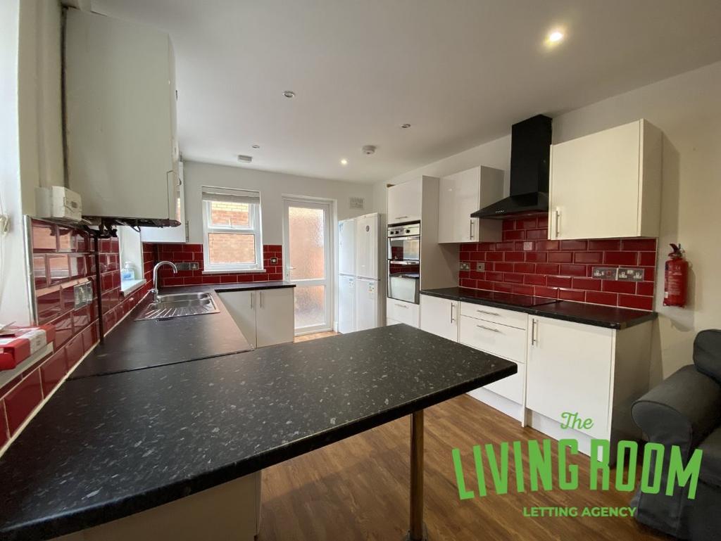 Kitchen 2