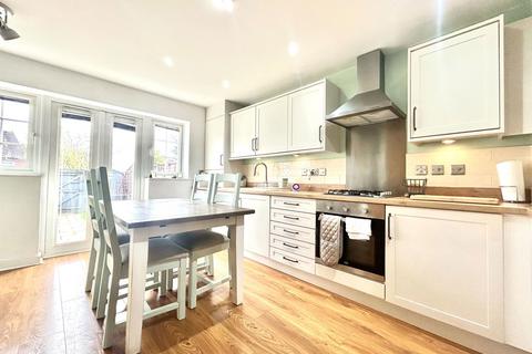 4 bedroom terraced house for sale, Donnington Court, Dudley DY1