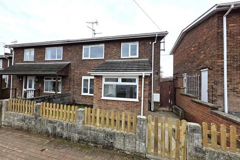 Clovelly Court, Corby NN18
