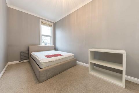 2 bedroom flat for sale, Richmond Park Road, Kingston Upon Thames KT2