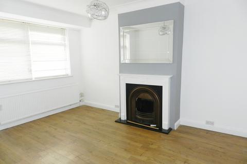 2 bedroom maisonette to rent, Canonbury Road, Enfield EN1