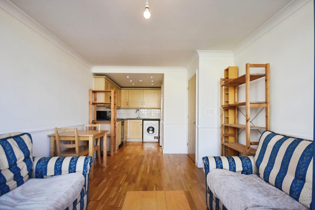 Pbox-living room-315880.JPG
