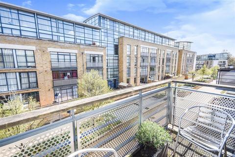 1 bedroom apartment to rent, Town Meadow, Brentford