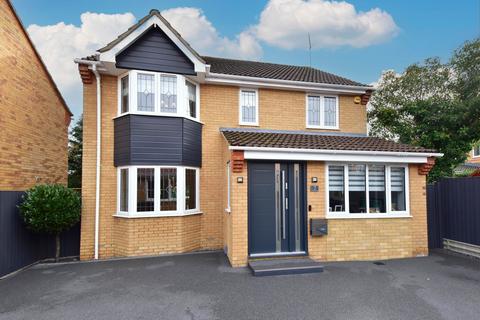 4 bedroom detached house for sale, Edinburgh Drive, Abbots Langley, WD5