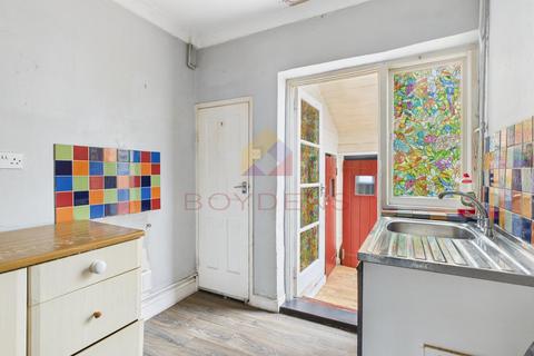 3 bedroom semi-detached house for sale, Old Heath Road, COLCHESTER CO2