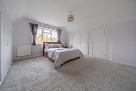 5 Evelyn Close, Woking, GU22 0DG