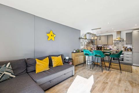 2 bedroom flat for sale, Banister Road, Kensal Rise W10