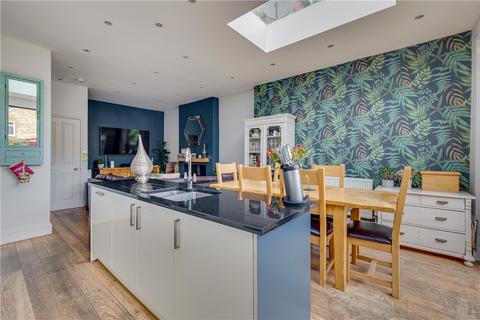 4 bedroom terraced house for sale, Elborough Street, London, SW18
