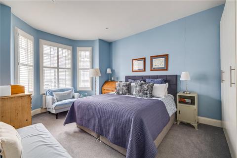 4 bedroom terraced house for sale, Elborough Street, London, SW18