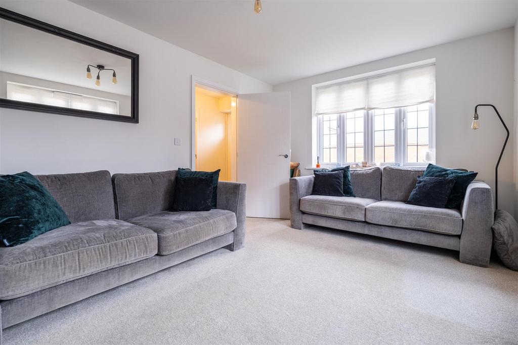 LIVING ROOM 2.jpg