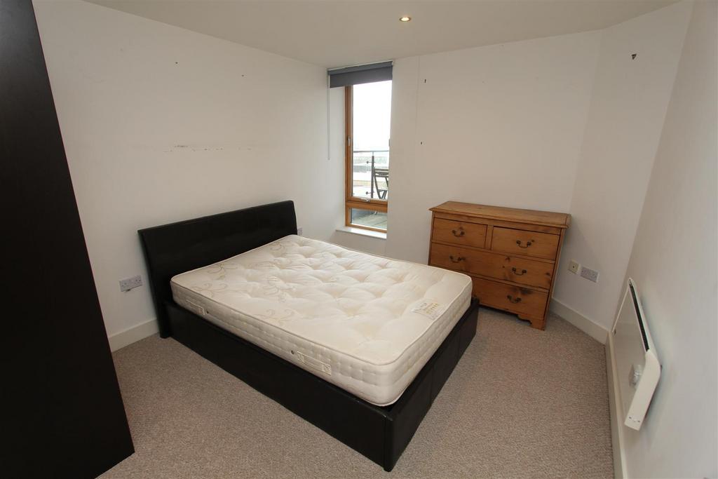 Bedroom 2.JPG
