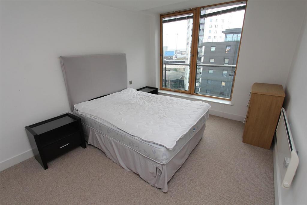 Bedroom 1.JPG