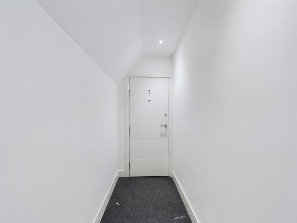 CAM01393 G0-PR0129-STILL013.jpg