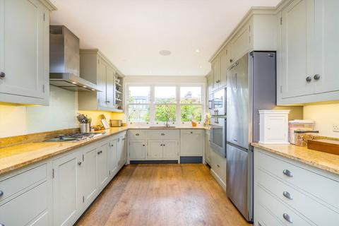 undefined, Onslow Gardens, London N10