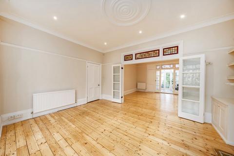 undefined, Onslow Gardens, London N10
