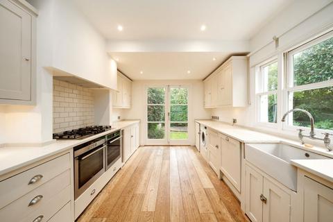 undefined, Onslow Gardens, London N10