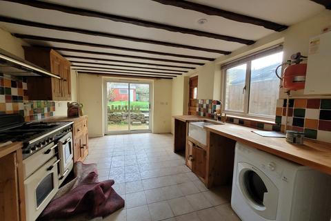 3 bedroom cottage to rent, Station Road, Brize Norton, Carterton, Oxfordshire, OX18