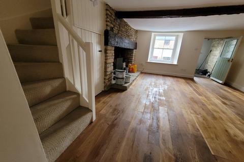 3 bedroom cottage to rent, Station Road, Brize Norton, Carterton, Oxfordshire, OX18