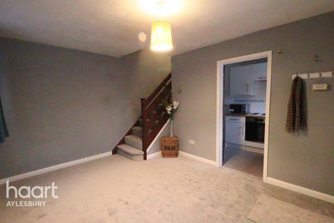 1 bedroom terraced house for sale, Turner Close, Aylesbury