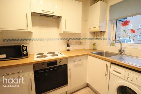 1 bedroom terraced house for sale, Turner Close, Aylesbury