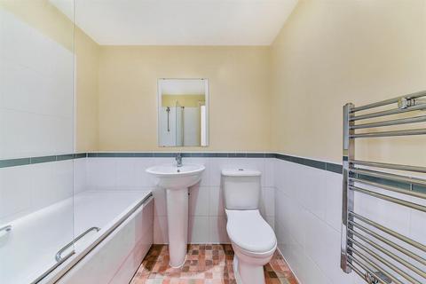 undefined, Bakers Court, Redhill RH1