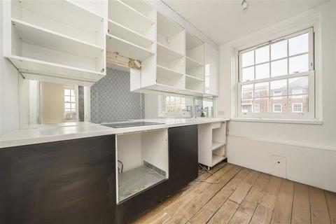 3 bedroom flat for sale, Flora Gardens, London W6