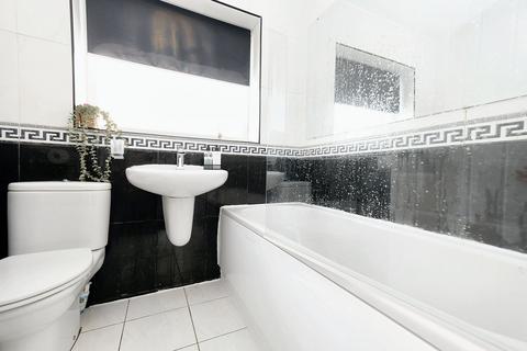 4 Ampney Close, Eccles, Manchester, M30 7NL