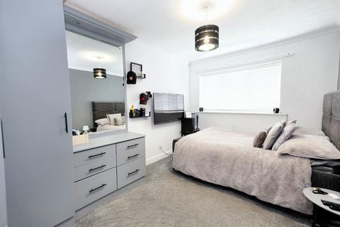 4 Ampney Close, Eccles, Manchester, M30 7NL