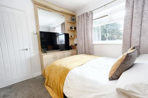 4 Ampney Close, Eccles, Manchester, M30 7NL