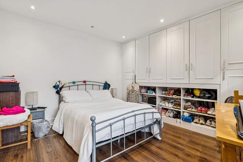 undefined, Courtfield Gardens, SW5