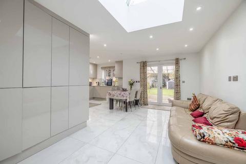 undefined, Brook Crescent, Slough SL1