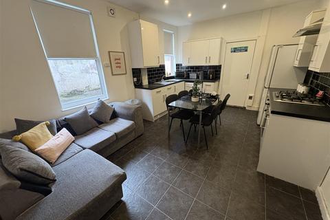 5 bedroom house share to rent, Boswell Street, Liverpool L8