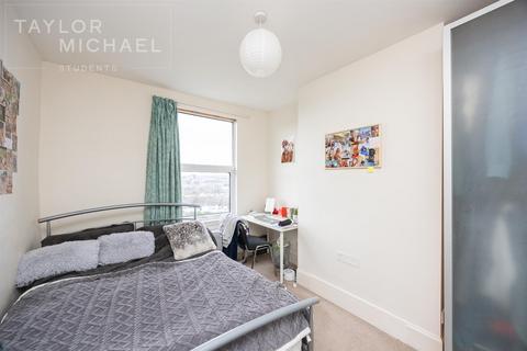 4 bedroom terraced house to rent, Bentham Road, Brighton