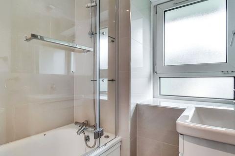 3 bedroom apartment for sale, Stoford Close, London SW19