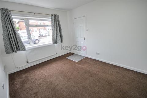 3 bedroom semi-detached house to rent, Mary Street, Eckington, S21