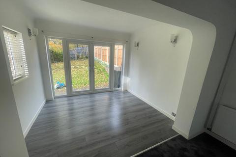 3 bedroom semi-detached house to rent, Linden Avenue, Great Barr, Birmingham, B43