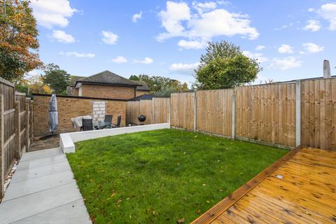3 bedroom semi-detached house for sale, Fir Park, Essex CM19