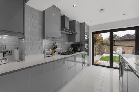3 bedroom semi-detached house for sale, Fir Park, Essex CM19