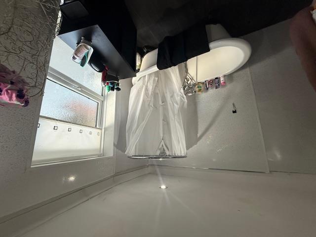 Bathroom1.jpeg