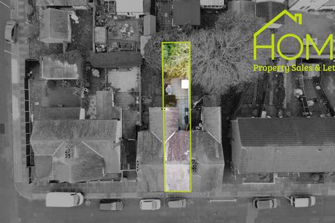 3 bedroom terraced house for sale, Handley Street, Aylestone, Leicester