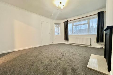 2 bedroom bungalow to rent, Julian Road, Hampshire SO19