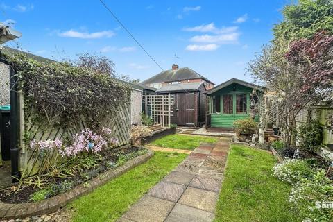 4 bedroom semi-detached bungalow for sale, Wheatfield Crescent, Mansfield Woodhouse, NG19