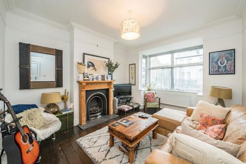 3 bedroom end of terrace house for sale, Hounslow Road, Whitton TW2