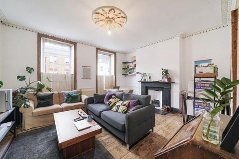 2 bedroom flat to rent, Pratt Street, London, NW1